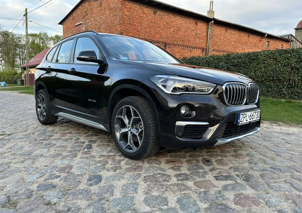 BMW X1 cena 69900 przebieg: 93000, rok produkcji 2015 z Wyszogród małe 191